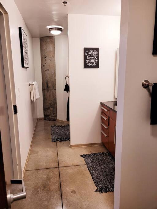Staycation City Loft Free Gated Parking Saint Louis Zewnętrze zdjęcie